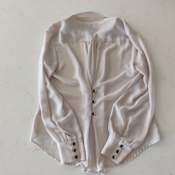 SOLD! Luxurious blouse - Picture 12 of 16